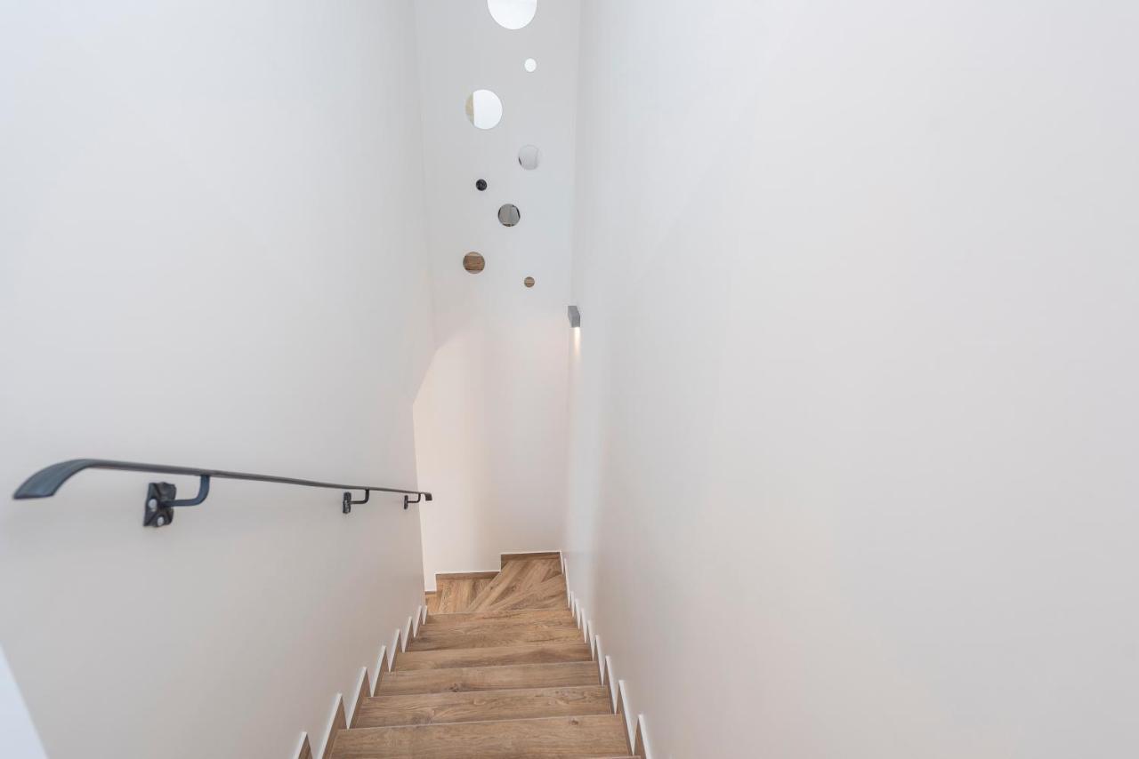Luxury Apartments - La Vir 1 & 2 Εξωτερικό φωτογραφία
