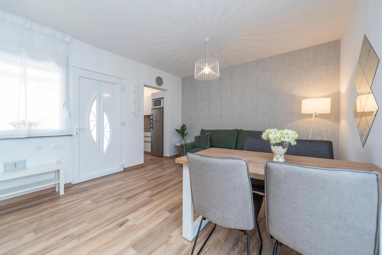 Luxury Apartments - La Vir 1 & 2 Εξωτερικό φωτογραφία