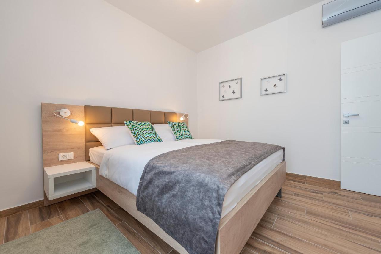 Luxury Apartments - La Vir 1 & 2 Εξωτερικό φωτογραφία